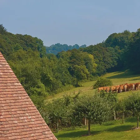 Villa With A Beautiful View Of Farmlands In Sur Mer *